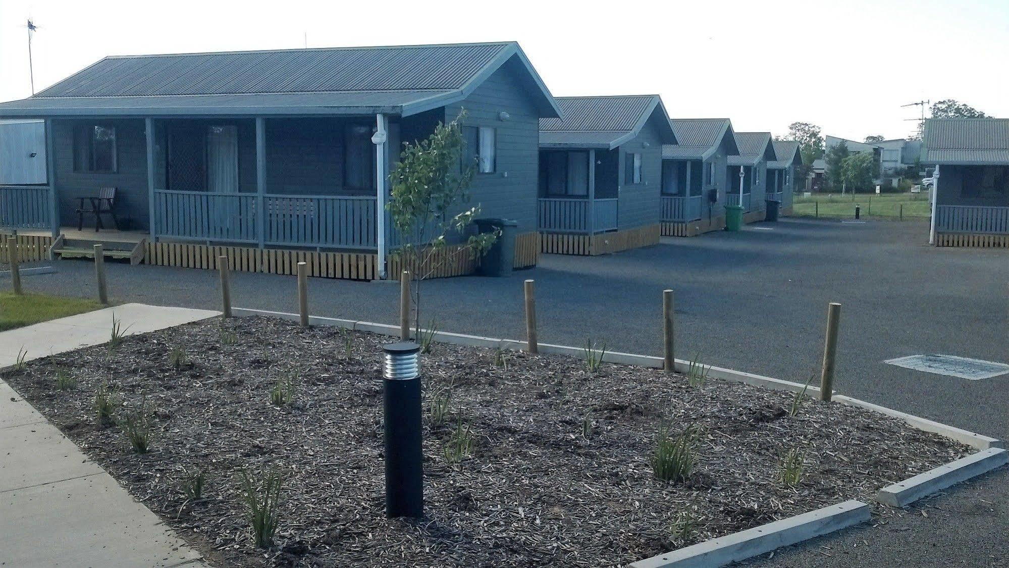 Canberra Carotel Motel Exterior photo